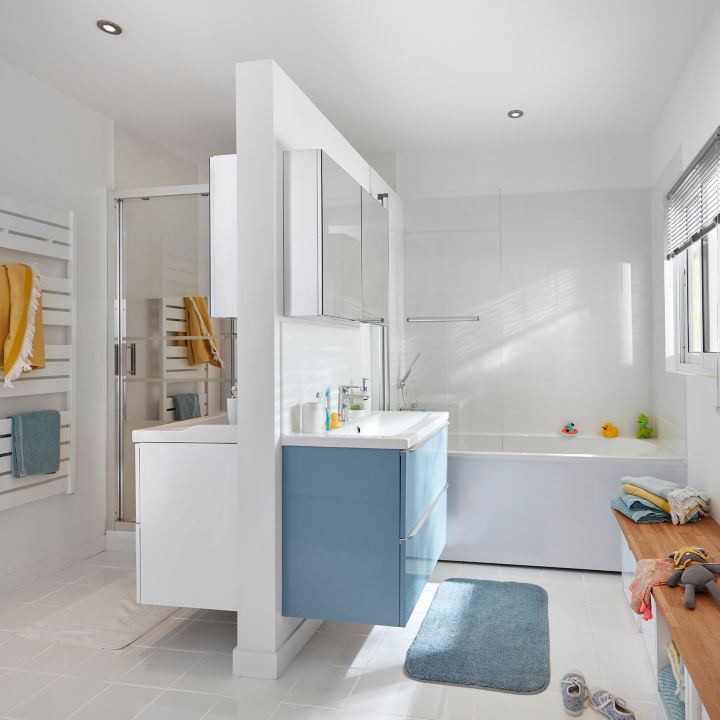 Une Salle De Bains Familiale De 8m Castorama Fr