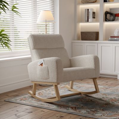 Fauteuil à bascule en tissu teddy beige avec poches latérales, assise large et patins antidérapants silencieux