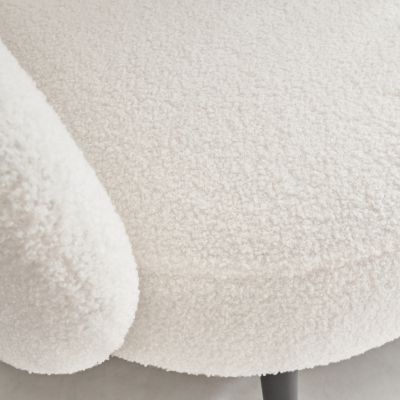 Fauteuil cosy rond en bouclette crème. Hima. L 74 x P 72 x H 80.5cm