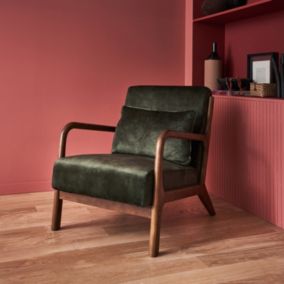 Fauteuil en velours kaki foncé. pieds bois d'hévéa teinté noyer clair. 1 place droit fixe. pieds compas scandinave