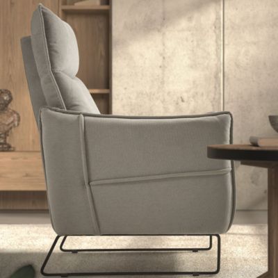 Fauteuil Relax design en tissu gris clair piètement métal luge - HASSAN