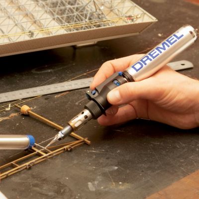 Fer à souder à gaz Dremel 2000 Versatip + 6 accessoires et fil d’étain
