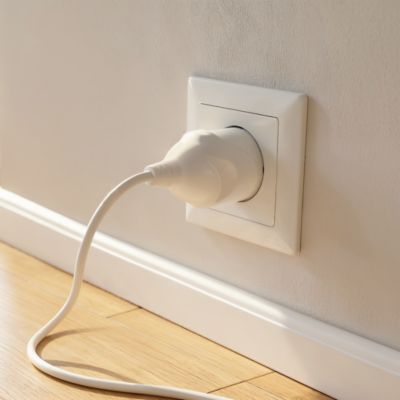 Fiche mâle blanc glossy 16A Diall 2 pôles