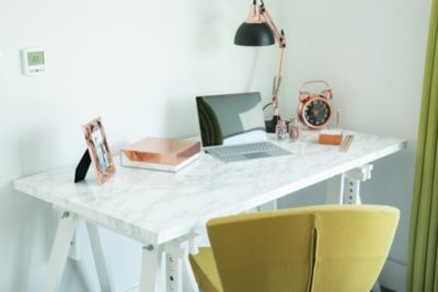 Film adhésif décoratif D-C-Fix Marmor Marmi grey PVC avec adhésif marbre lisse brillant blanc et gris L. 200 x l. 67,5 cm