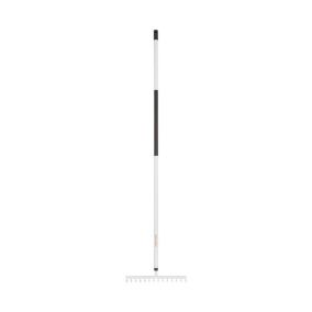 Fiskars Rateau à dents courbes LightTM - 14 dents