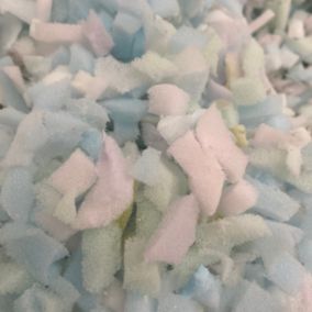 Flocons de mousse de rembourrage déchiquetée polyuréthane BANANAIR, sachet 1000 L