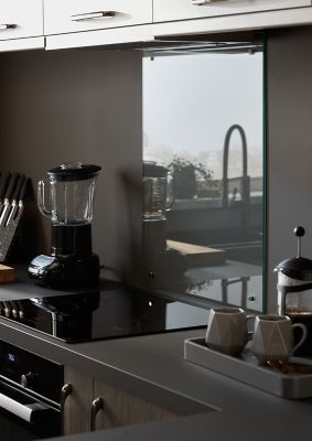 Fond de hotte en verre GoodHome Nashi anthracite l. 60 cm x H. 70 cm x Ép. 5 mm