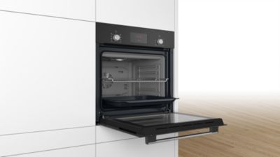 Four encastrable à convection noir 66 L Bosch HBF153EB0