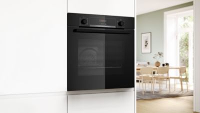 Four multifonctions nettoyage pyrolyse Bosch HBA553BA3F 71L noir