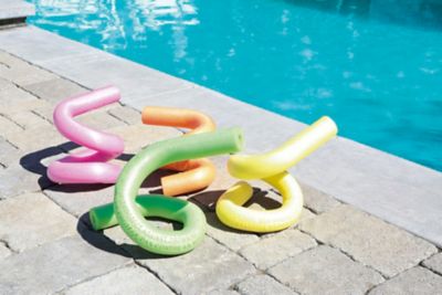 Frite Aquabones à Mémoire de Forme pour Piscine