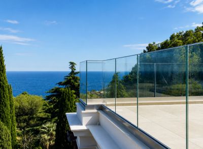 Garde-corps verre / vitré et aluminium Home Mat sur mesure - Pose à la française - 0,6 kN -Terrasse, balcon - Extérieur/Intérieur