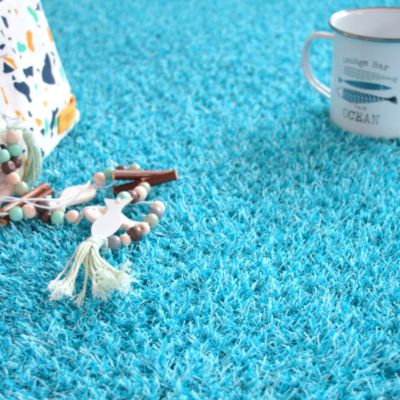 Gazon synthétique Happy Party Couleur Bleu Classé feu - 20mm - Rouleau de 4m x 19m