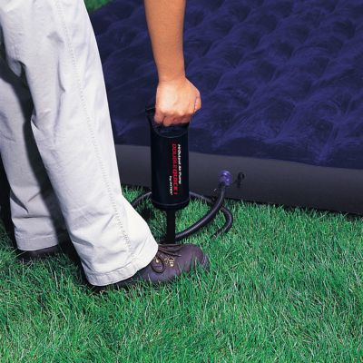 Gonfleur à main Intex 0,9 L – Pompe manuelle pour piscine, matelas et bouées