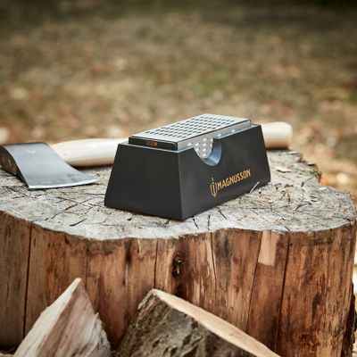 Hache Magnusson 900g acier carbone et bois 50 cm