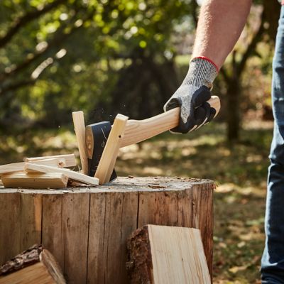 Hachette avec manche en bois Magnusson