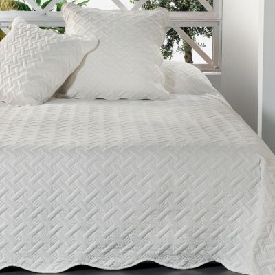 Jeté de lit aux formes géométriques surpiquées (250x260 cm - Ecru)