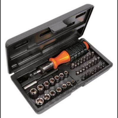 Jeu 40 pièces embouts et cliquet réglable 1/4" - AV07030, manche antidérapant, coffret.