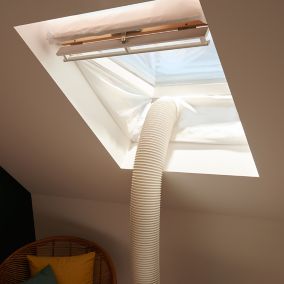 Kit accessoire climatiseur pour calfeutrage de fenêtre de toit GoodHome