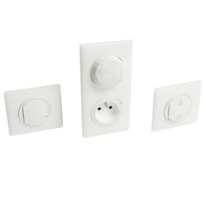 Kit de démarrage pour connecter une première pièce avec 4 produits Céliane with Netatmo avec plaque Laqué blanc