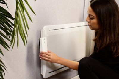 Kit de démarrage thermostat connecté pour radiateur électrique Schneider Electric Wiser blanc