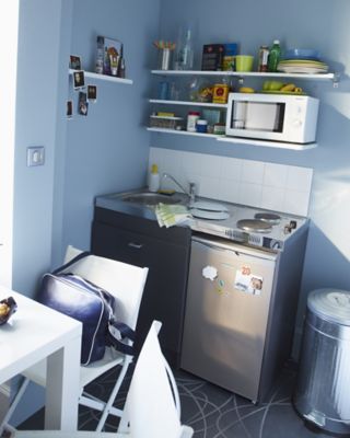 Kitchenette Silver grise, caisson + plan de travail + évier + frigo + plaque électrique
