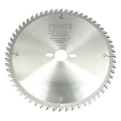Lame de Scie Circulaire HM D. 250 x Al. 30 x ép. 3,2/2,2 mm x Z60 Alt pour Bois - GAMMA II - FIRST ITALIA