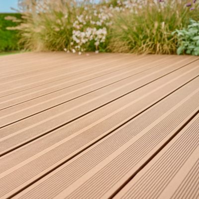 Lame de terrasse composite marron Neva Klikstrom L. 220 cm x l. 14,5 cm