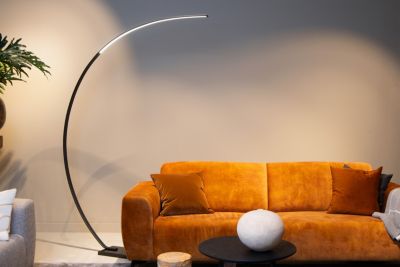 Lampadaire LED Curve en arc noir IP20 540lm 15W H.192cm Lucide