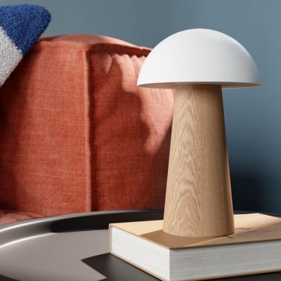 Lampe à poser effet bois et blanc LED intégrée H. 20 cm IP 44 GoodHome Varitas