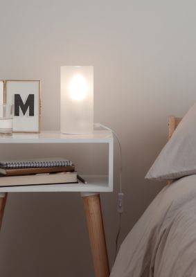 Lampe de table incandescent Singou GoodHome E14 blanc mat