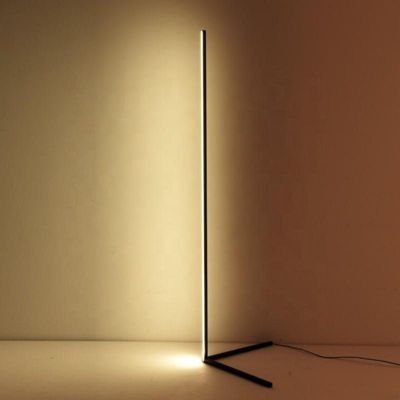 Lampe sur Pied Connectée WiFi RGBW 142cm avec Télécommande - SILAMP