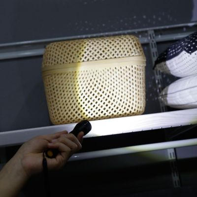 Lampe torche LED 150 lumens Stanley SL‑65425 autonomie 2h fonctionne avec 2 piles AA (LR6)