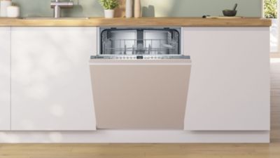 Lave-vaisselle encastrable 12 couverts Bosch SMV26AX01F L. 60 cm blanc