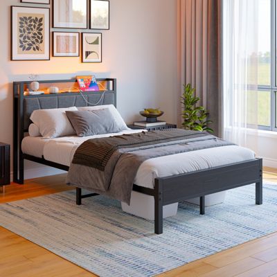 Lit 120x200 cm avec tête haute rembourrée et cadre métal, LED multicolores pilotables et station USB