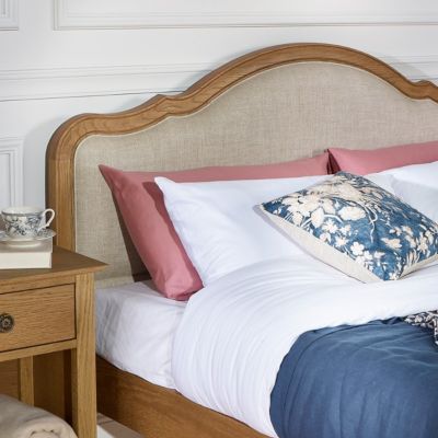 Lit double HENRY  Style romantique en chêne et lin premium 140 x 190