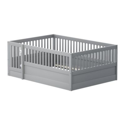 Lit enfant 140x200 cm - Lit en Bois avec Barrière et Porte, Protection Sécurisée MDF et Pin, Gris, Sans Matelas