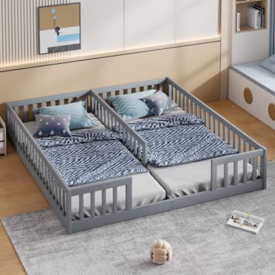 Lit enfant 90x200 cm en pin gris avec barrière de sécurité et sommier à lattes