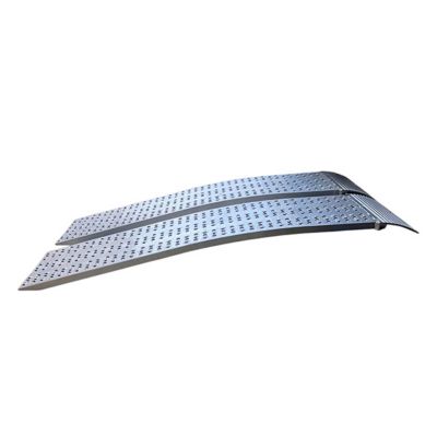 Longueur de rampe 2.00m - Haut. à franchir de 445 à 577mm - Largeur 200mm - charge max 300kg pour empatt. 1250mm - Vendue à