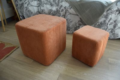 Lot 2 poufs Vintage velours marron camel l.36 x H.35 cm + l.26 cm x H.27 cm