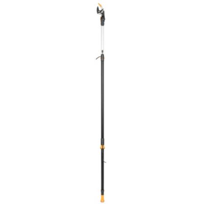 Lot Coupe-branches téléscopique PowerGear™ X UPX86 Fiskars et scie de 47cm UPX80 Fiskars