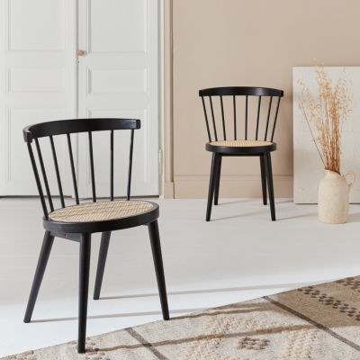 Lot de 2 chaises noires en bois et cannage. Nora. L 54 x P 54 x H 76.5cm