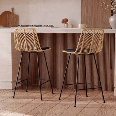 Lot de 2 chaises pour îlot central 66 cm en rotin naturel et noir - Tamara