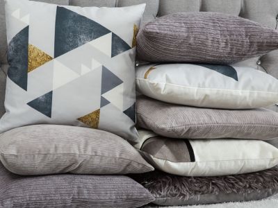 Lot de 2 coussins décoratifs NOLANA 45 x 45 cm Gris Unicolore