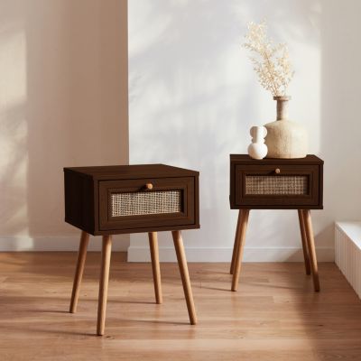 Lot de 2 tables de chevet décor bois foncé et cannage avec 1 tiroir