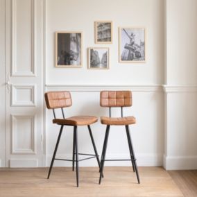 Lot de 2 tabourets de bar en simili cognac FERNAND - HAPPY GARDEN