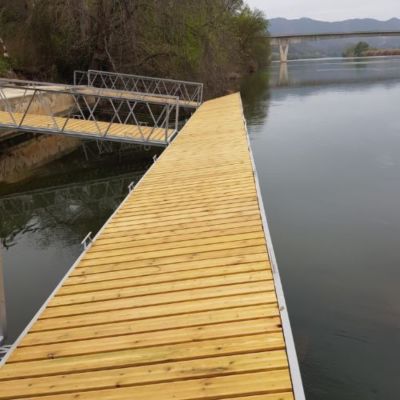 Lot de 20 lattes (5 m2) en bois de pin traité 2x12x210 cm