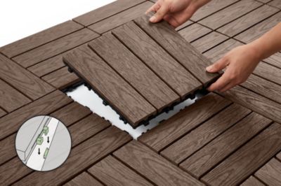 Lot de 30 dalles clipsables terrasse en composite RILA brun 30x30cm