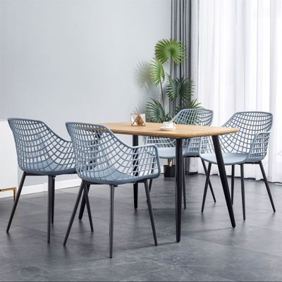 Lot de 4 chaises LUCIA pour salle à manger ou cuisine au design retro avec accoudoirs, coque en plastique gris clair