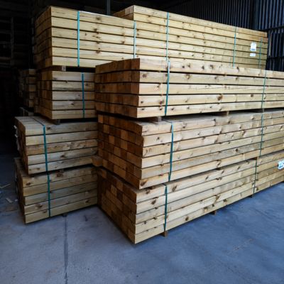 Lot de 4 poutres en pin traité classe IV R5 95X145X2100 mm