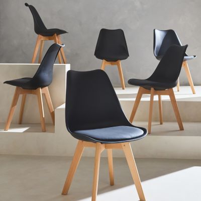 Lot de 6 chaises scandinaves. pieds bois de hêtre. chaises 1 place. noirs